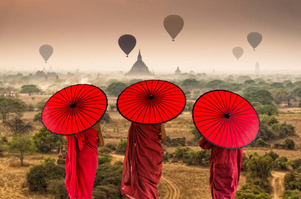 Bagan Monks